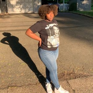 Meet your Posher, Donysha